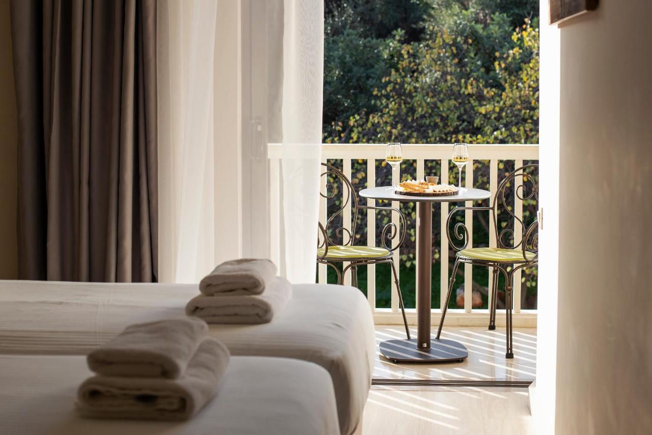 Acropolis View Hotel Athena Bagian luar foto